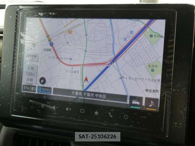 Suzuki X BEE 2026-06 7880670-1