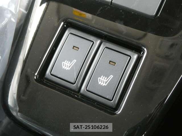 Suzuki X BEE 2026-06 7880670-5