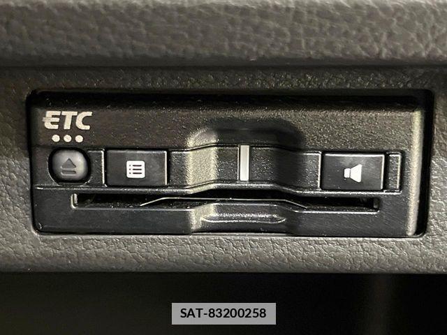 Suzuki X BEE 2024-06 7964493-5