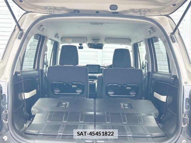 Suzuki X BEE 2021-06 7981644-15