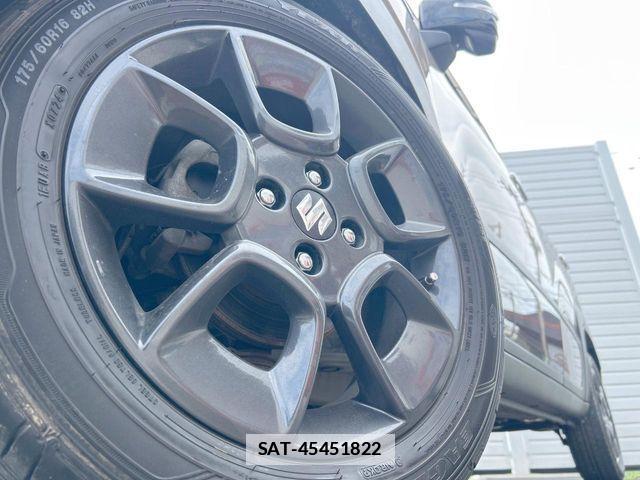 Suzuki X BEE 2021-06 7981644-17