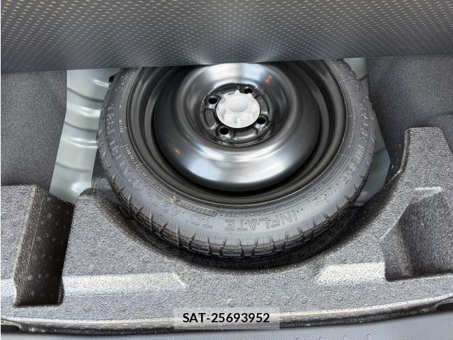 Suzuki X BEE 2018-04 7981643-15