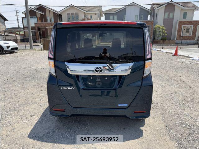 Suzuki X BEE 2018-04 7981643-6