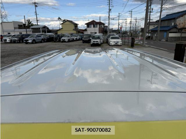 Suzuki X BEE 2019-09 8039352-13