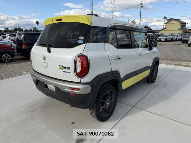 Suzuki X BEE 2019-09 8039352-1