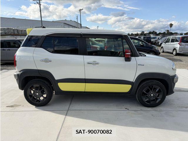 Suzuki X BEE 2019-09 8039352-7