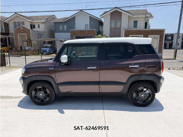 Suzuki X BEE 2018-01 8076238-4