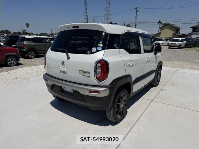 Suzuki X BEE 2019-03 8076236-1
