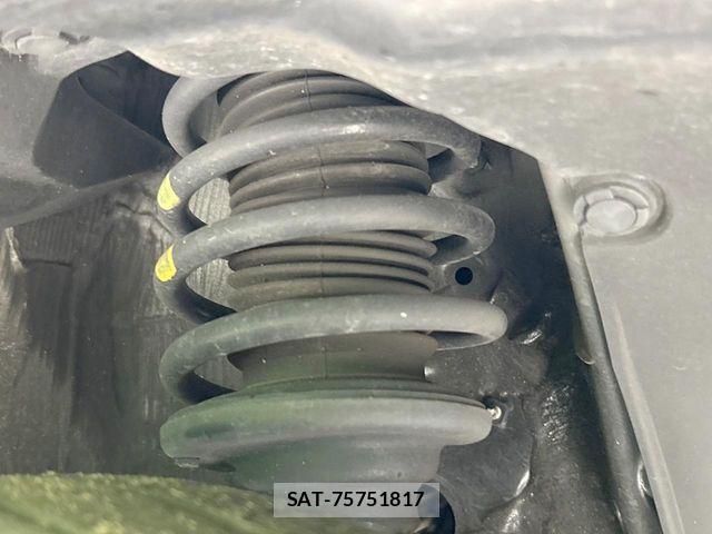Suzuki X BEE 2022-09 8076232-19