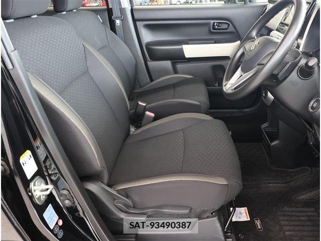 Suzuki X BEE 2017-12 8102888-11