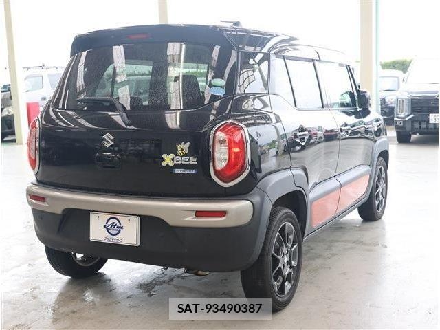Suzuki X BEE 2017-12 8102888-6