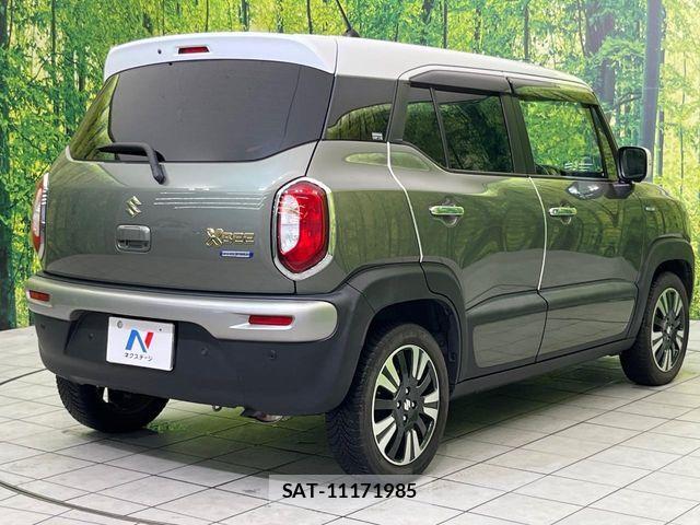 Suzuki X BEE 2022-11 8102879-16
