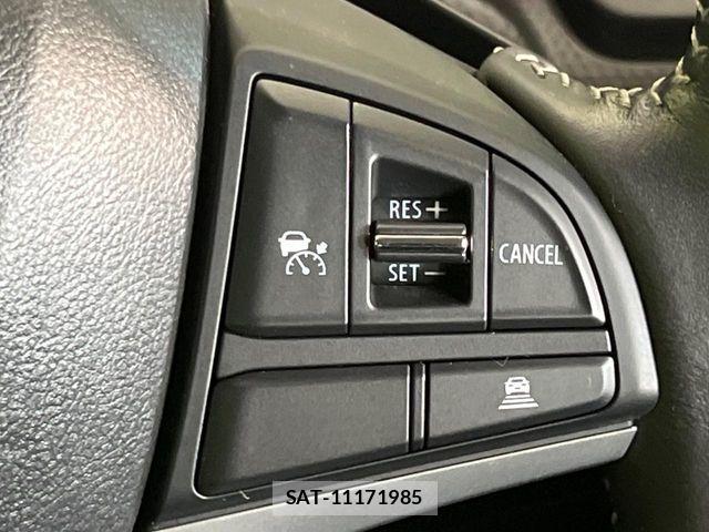 Suzuki X BEE 2022-11 8102879-4