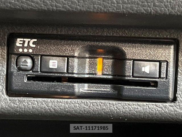 Suzuki X BEE 2022-11 8102879-6