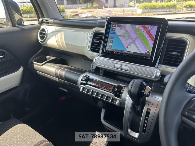 Suzuki X BEE 2019-03 8102887-14