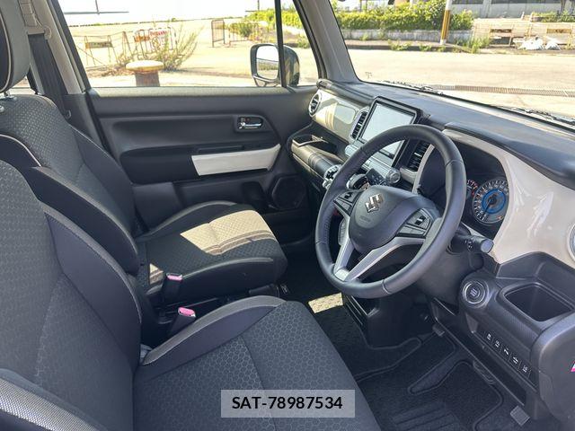 Suzuki X BEE 2019-03 8102887-15