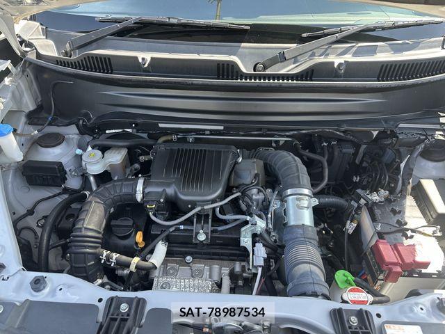 Suzuki X BEE 2019-03 8102887-18