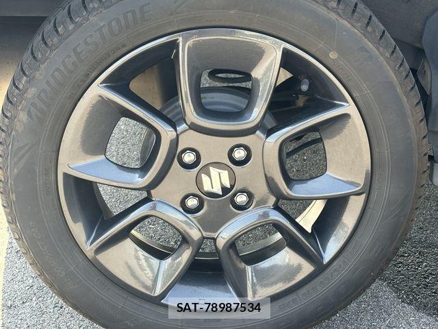 Suzuki X BEE 2019-03 8102887-19