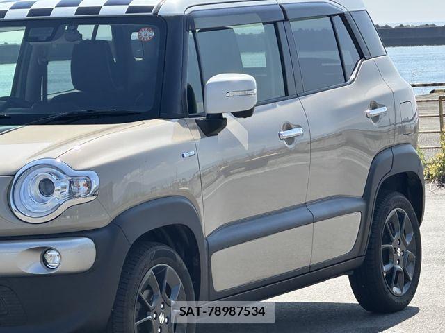 Suzuki X BEE 2019-03 8102887-29