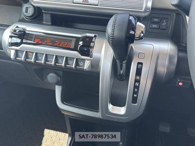 Suzuki X BEE 2019-03 8102887-6