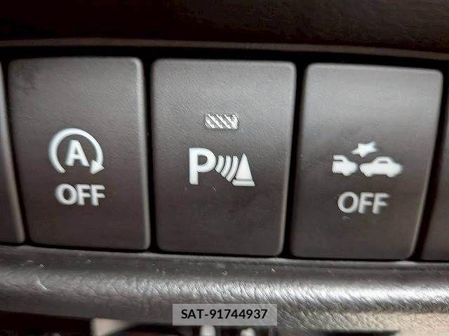 Suzuki X BEE 2018-10 8147044-9