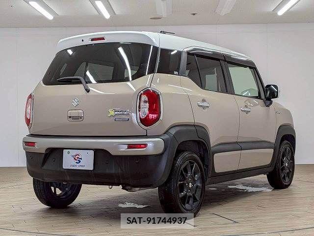 Suzuki X BEE 2018-10 8147044-15