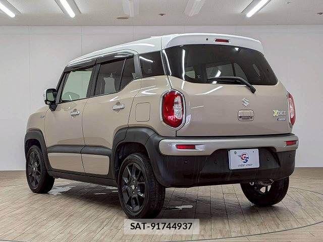 Suzuki X BEE 2018-10 8147044-16