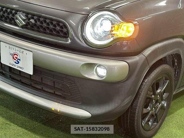 Suzuki X BEE 2019-05 8147045-10