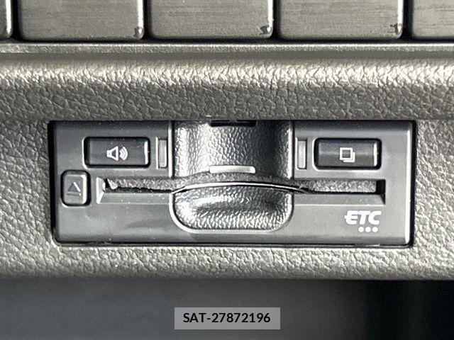 Suzuki X BEE 2021-02 8211131-6