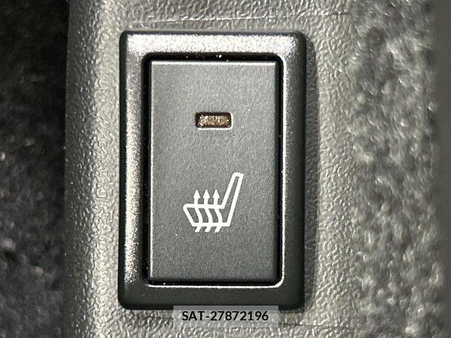 Suzuki X BEE 2021-02 8211131-8