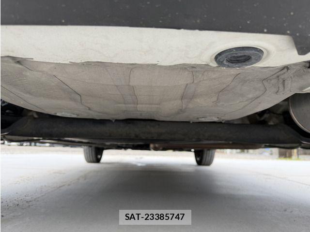Suzuki X BEE 2018-04 8211137-16