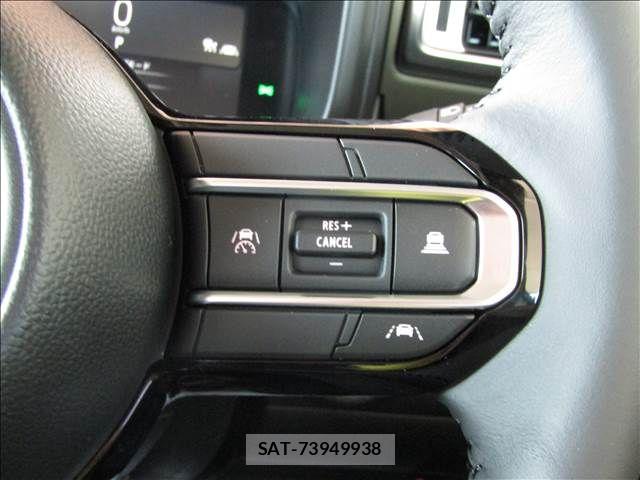 Suzuki X BEE 2026-07 8211128-11