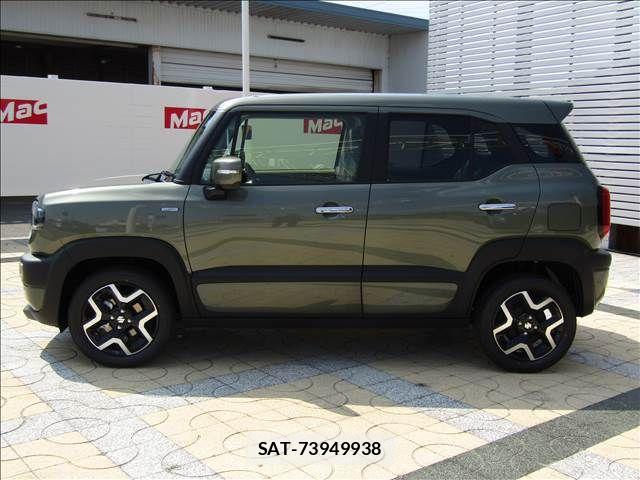 Suzuki X BEE 2026-07 8211128-27