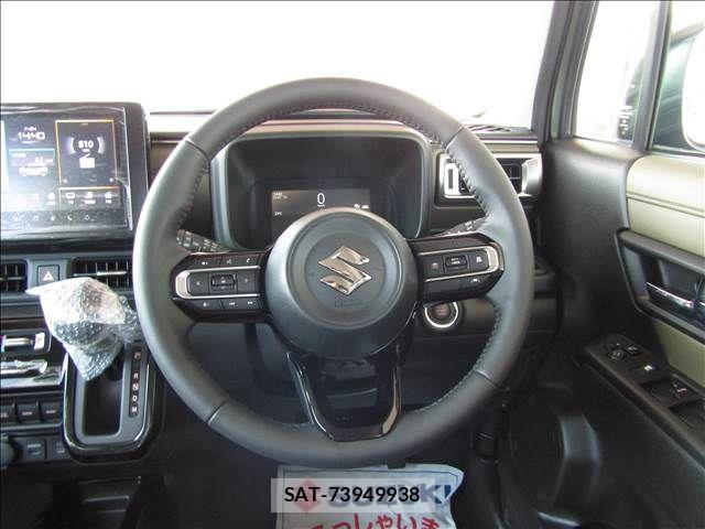 Suzuki X BEE 2026-07 8211128-2