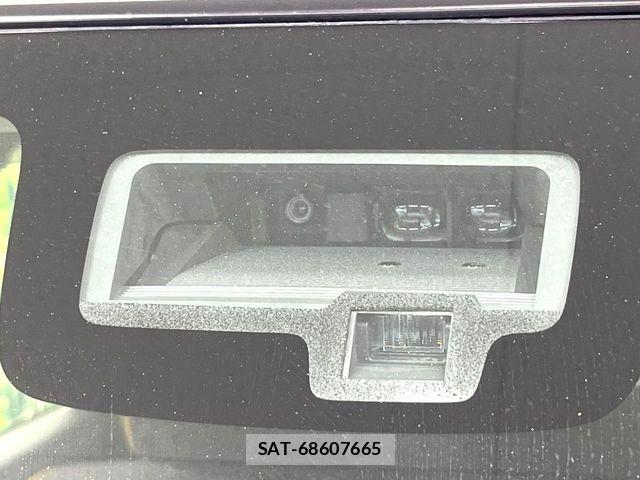 Suzuki X BEE 2017-12 8211133-4