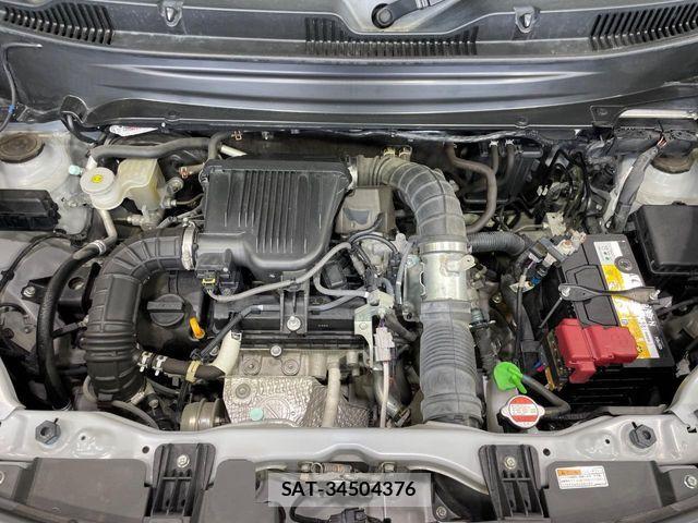 Suzuki X BEE 2019-05 8211129-17