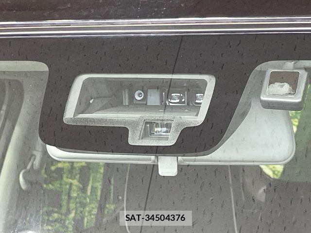 Suzuki X BEE 2019-05 8211129-3