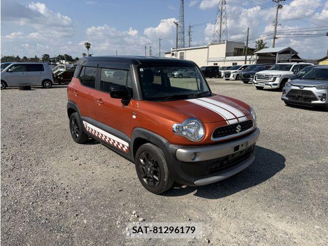 Suzuki X BEE 2019-03 8211135-6