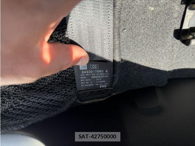 Suzuki X BEE 2019-04 8211134-17