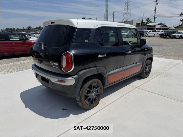 Suzuki X BEE 2019-04 8211134-1