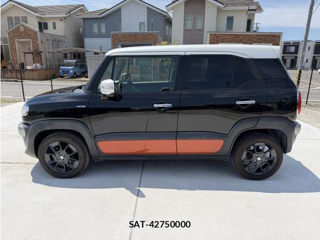 Suzuki X BEE 2019-04 8211134-4