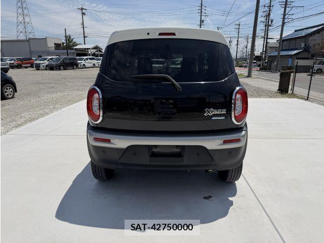 Suzuki X BEE 2019-04 8211134-6