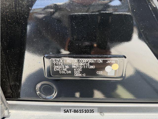 Suzuki X BEE 2018-05 8247239-13