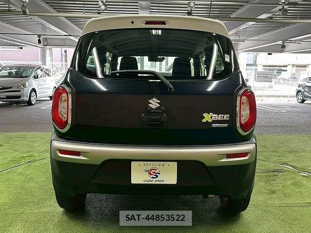 Suzuki X BEE 2018-03 8247237-13