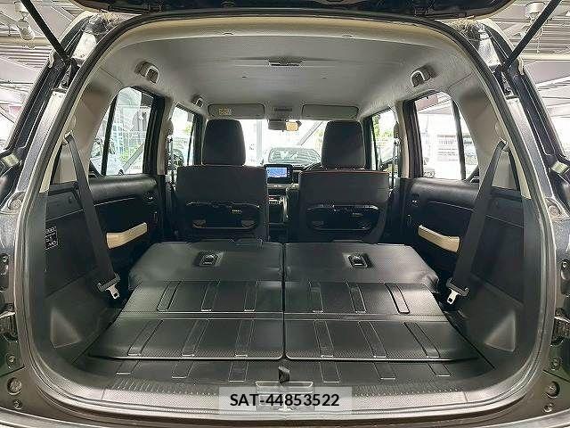 Suzuki X BEE 2018-03 8247237-17