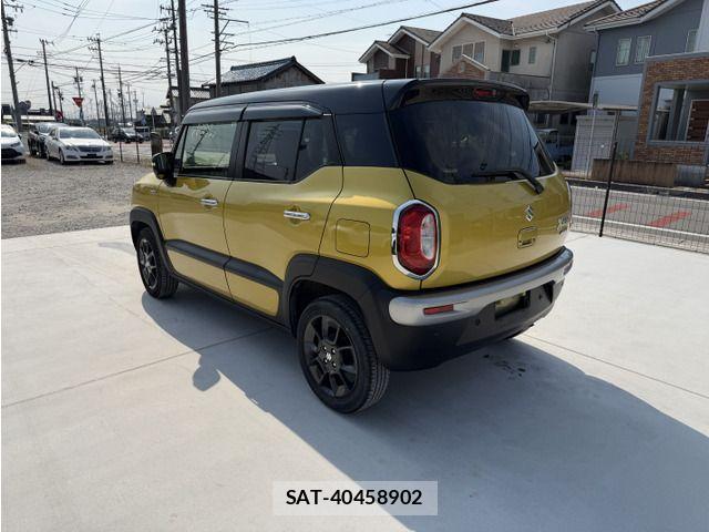 Suzuki X BEE 2019-09 8247238-5