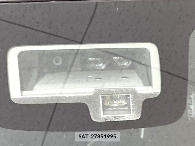 Suzuki X BEE 2018-06 8247236-6