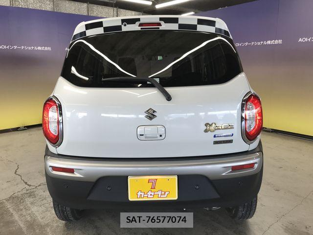 Suzuki X BEE 2022-12 8247235-3