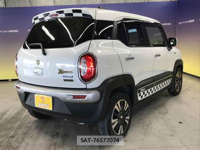 Suzuki X BEE 2022-12 8247235-4