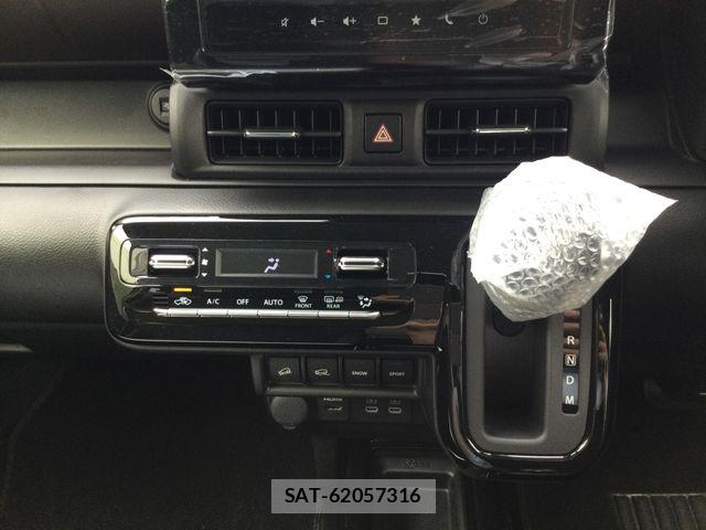 Suzuki X BEE 2025-12 8318252-10